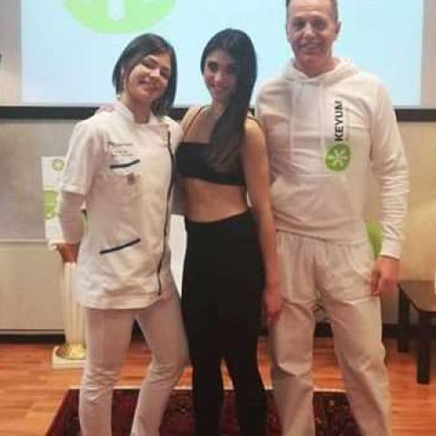 VANESSA, GRAZIE AL METODO KEYUM, HA SCONFITTO LE SUE PAURE RIGUARDANTI L’ALIMENTAZIONE